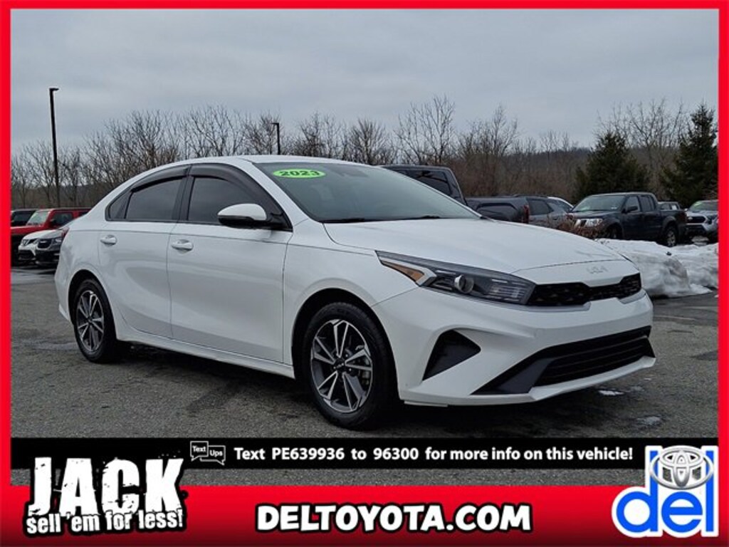 Used 2023 Kia Forte LXS Sedan