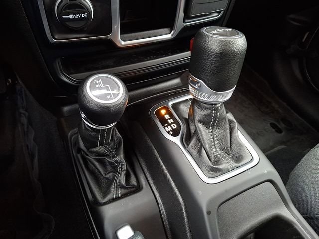 2024 Jeep Gladiator Sport - Photo 14