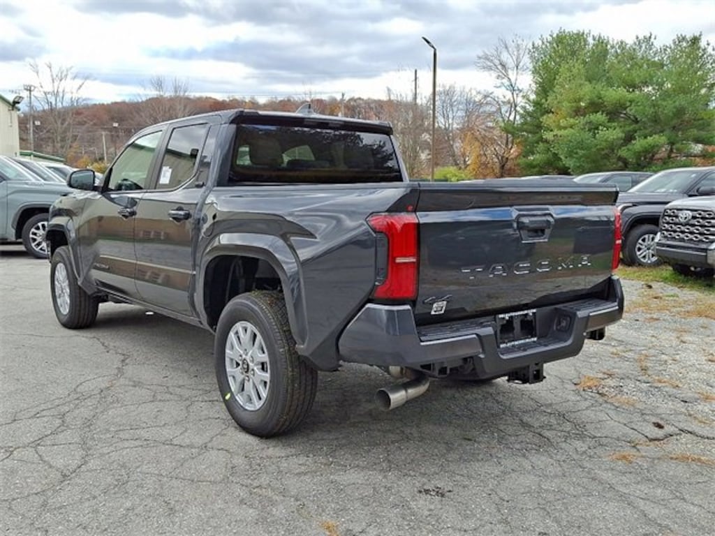 New 2025 Toyota Tacoma SR5 Truck Double Cab