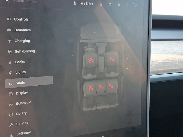 2021 Tesla Model Y Long Range - Photo 24