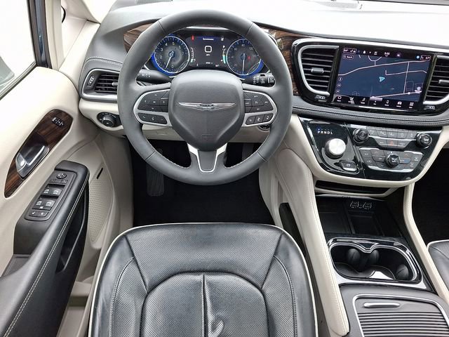 2022 Chrysler Pacifica Limited - Photo 12