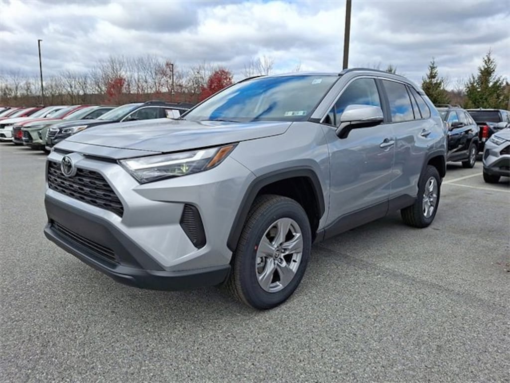 New 2025 Toyota RAV4 XLE SUV