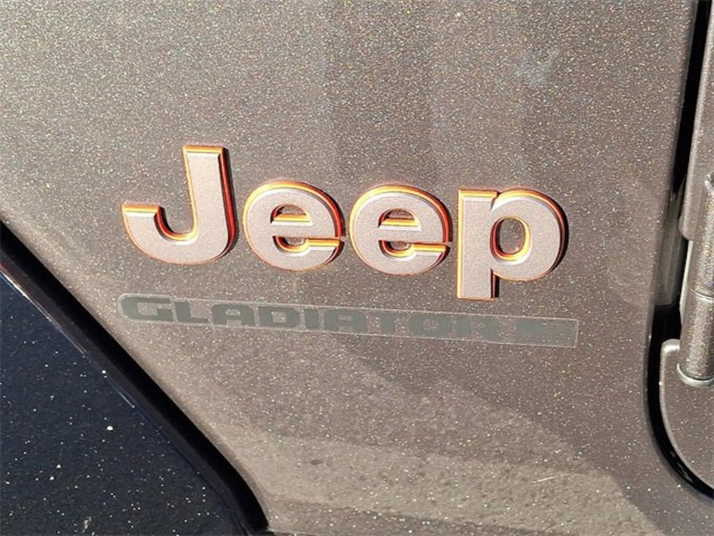 Used 2025 Jeep Gladiator Mojave X Truck Crew Cab