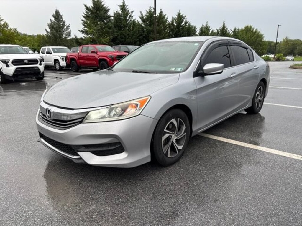 Used 2017 Honda Accord Sedan LX Sedan