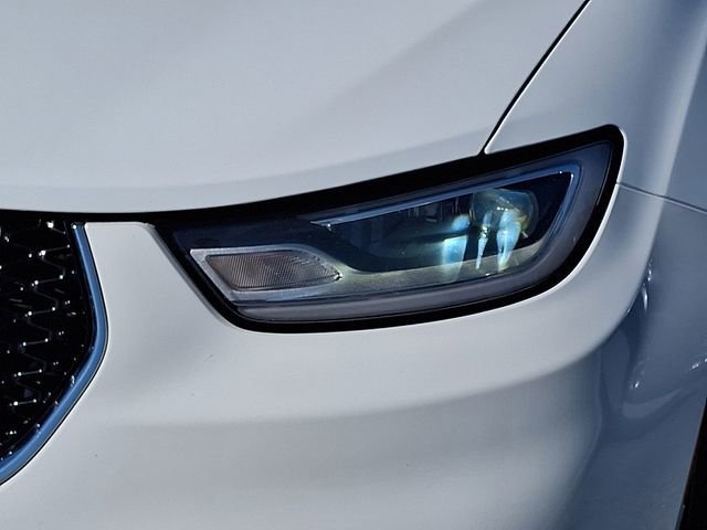 2023 Chrysler Pacifica Touring L - Photo 9