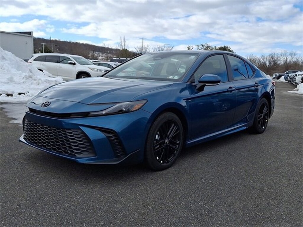 New 2026 Toyota Camry SE Sedan