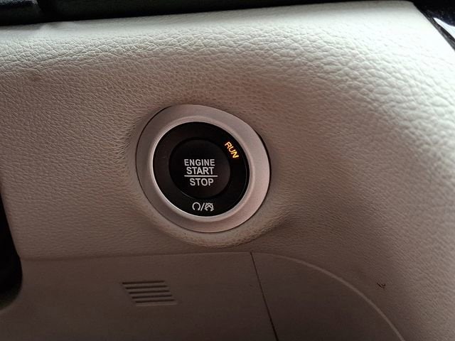 2022 Chrysler Pacifica Limited - Photo 25