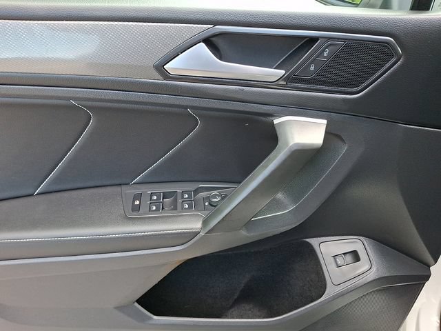 2024 Volkswagen Tiguan SE - Photo 12
