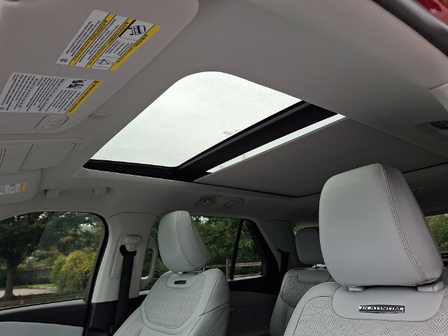 2025 Ford Explorer Platinum - Photo 15
