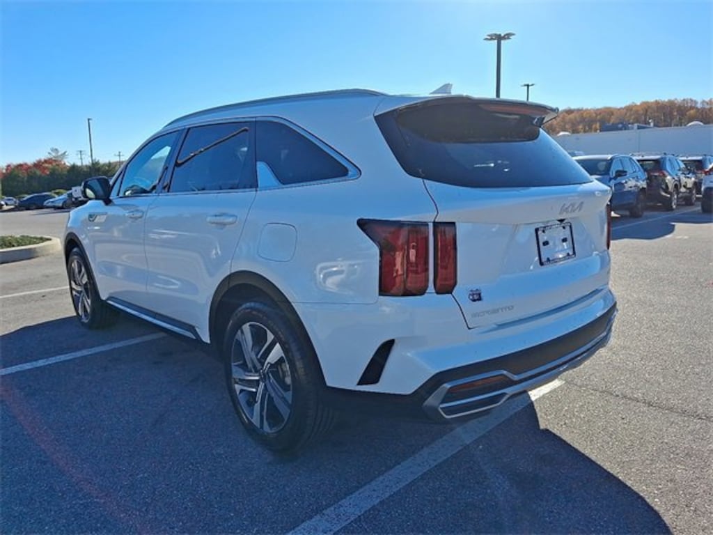 Used 2023 Kia Sorento Plug-In Hybrid SX Prestige SUV