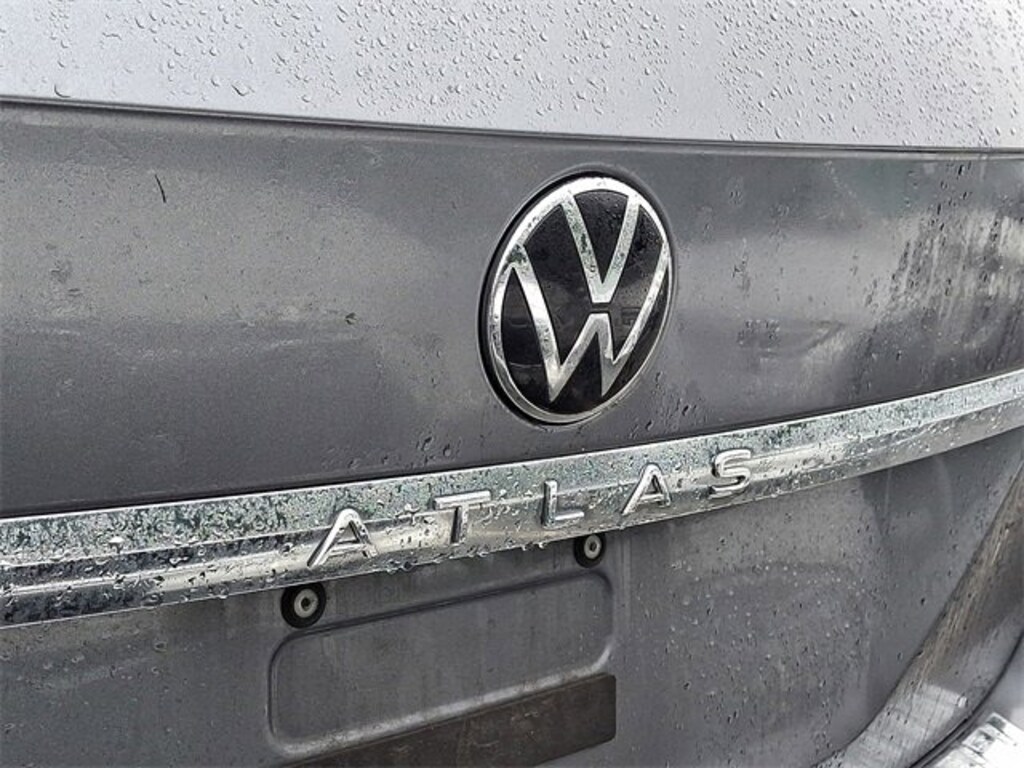 Used 2022 Volkswagen Atlas 3.6L V6 SE w/Technology SUV