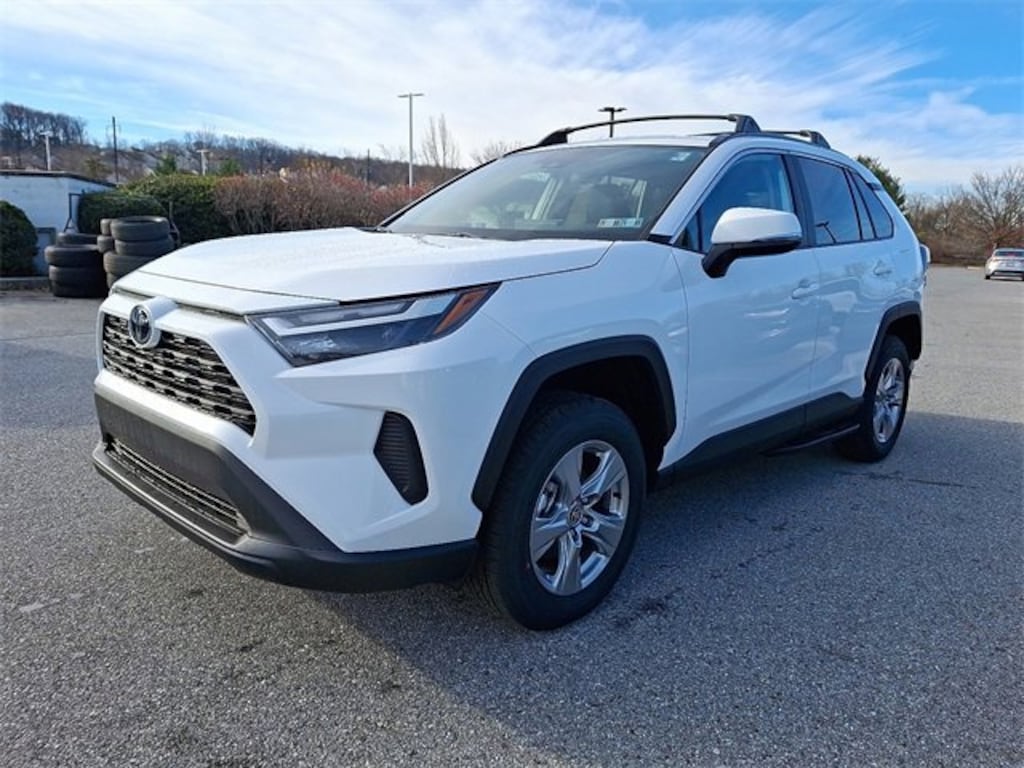 New 2025 Toyota RAV4 XLE SUV