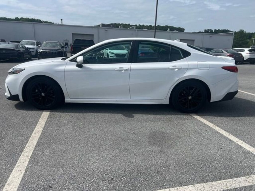 Certified 2025 Toyota Camry SE Sedan