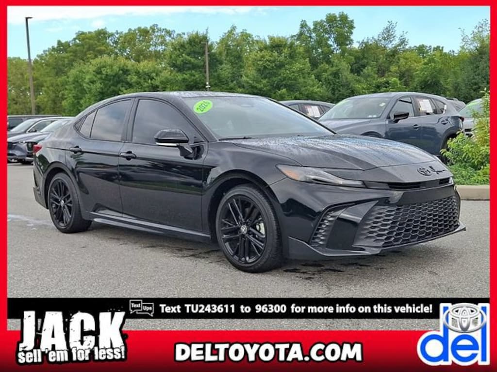 Used 2026 Toyota Camry SE Sedan