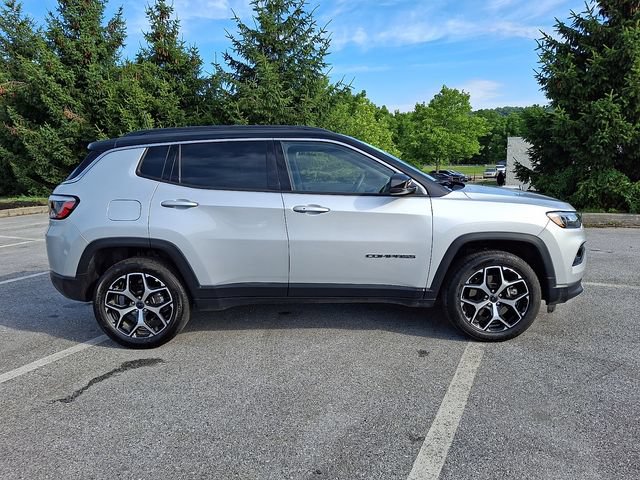 2025 Jeep Compass Limited - Photo 8