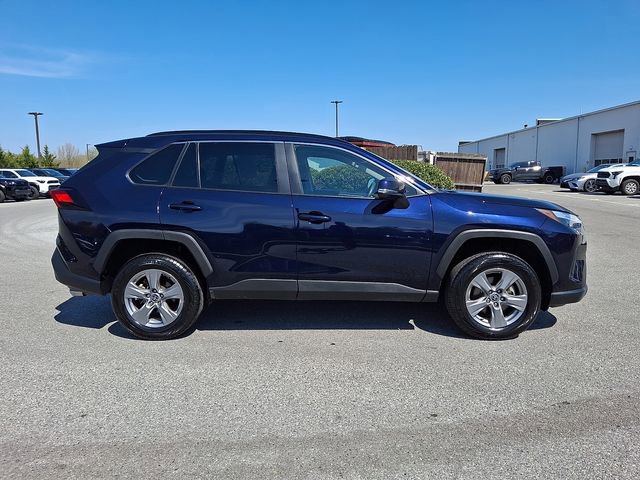 2024 Toyota RAV4 XLE - Photo 7