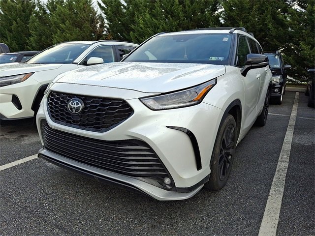 2023 Toyota Highlander XSE photo 2