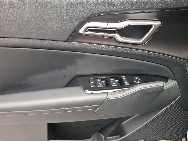 2025 Kia Sportage EX Hybrid - Photo 12