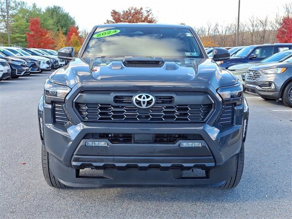 Used 2024 Toyota Tacoma 4WD Truck Double Cab