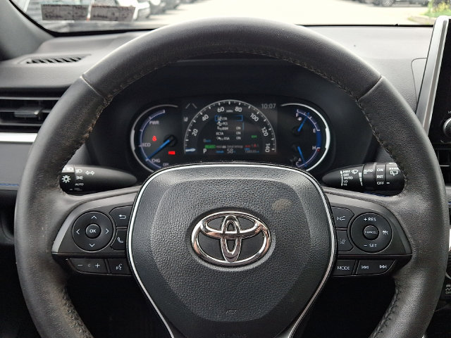 2023 Toyota RAV4 SE - Photo 19