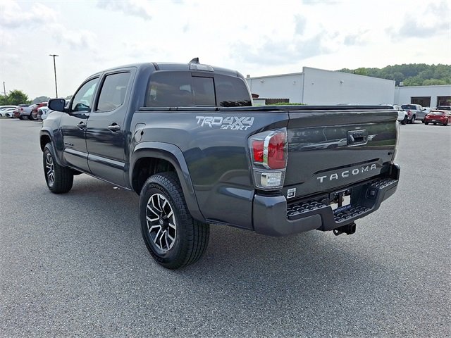 2021 Toyota Tacoma TRD Sport photo 4