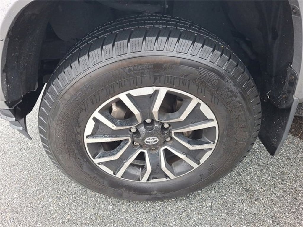 Used 2020 Toyota Tacoma 4WD Truck Access Cab