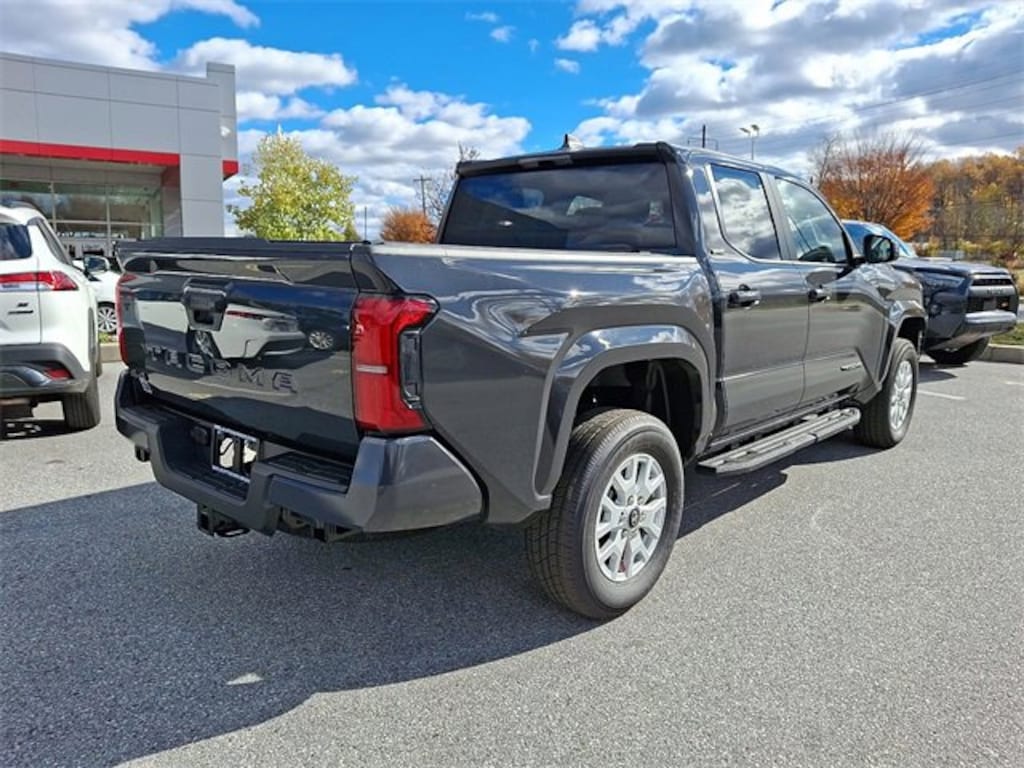 New 2025 Toyota Tacoma SR5 Truck Double Cab
