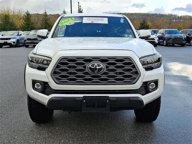 2023 Toyota Tacoma TRD Off-Road photo 2