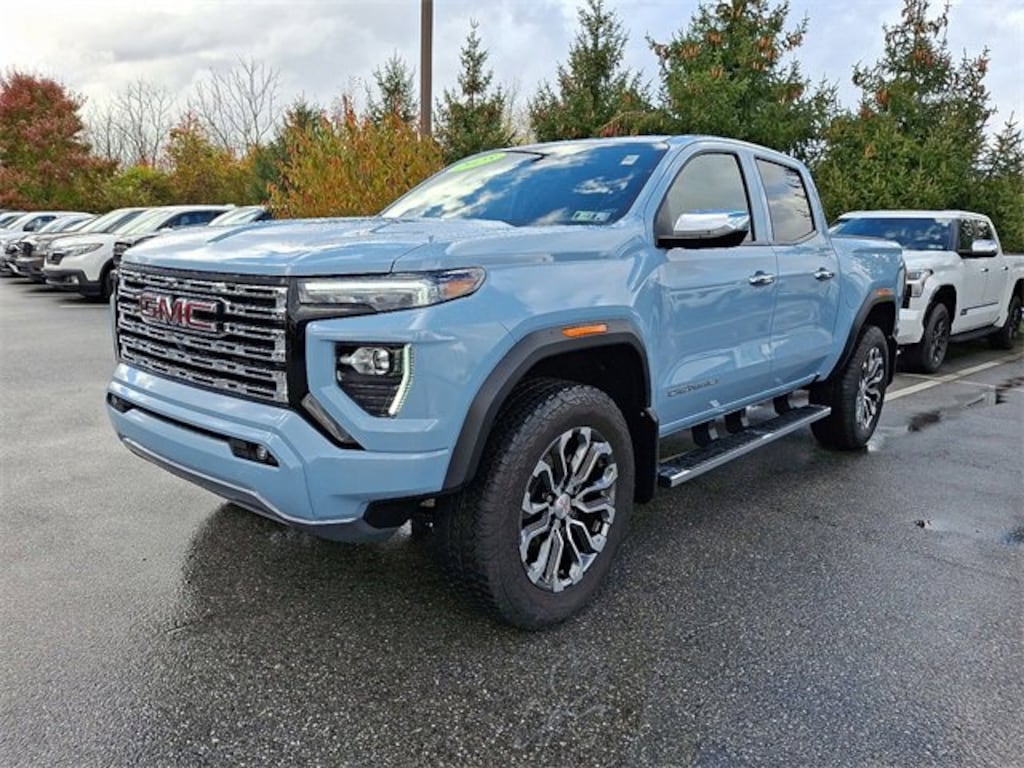 Used 2025 GMC