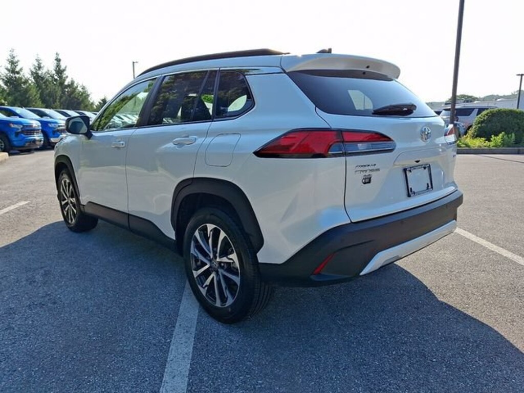 Certified 2025 Toyota Corolla Cross XLE SUV