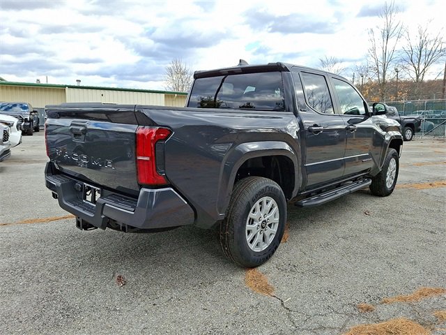 2025 Toyota Tacoma SR5 photo 4