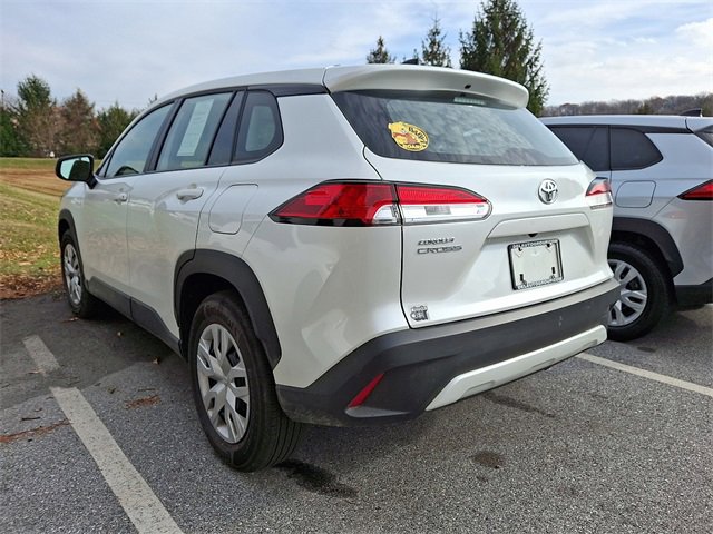 2025 Toyota Corolla Cross L photo 3