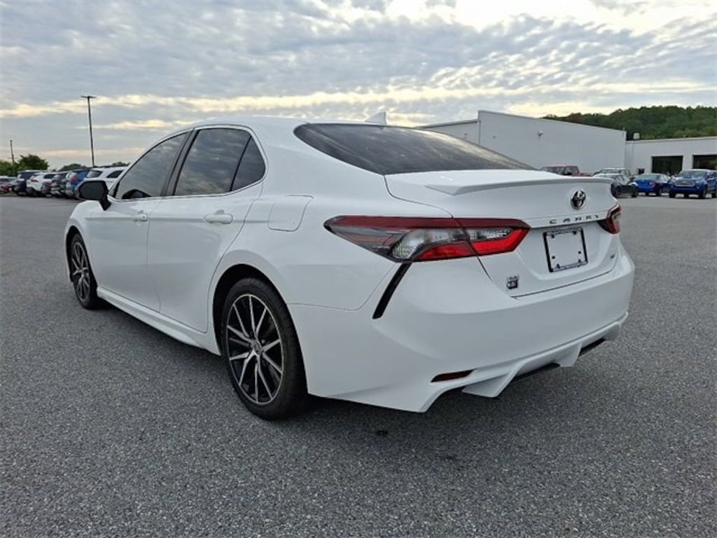 Certified 2021 Toyota Camry SE Sedan