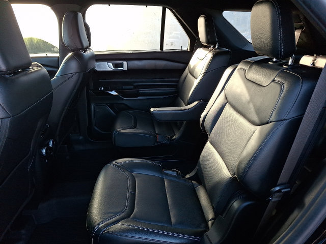 2023 Ford Explorer ST - Photo 10