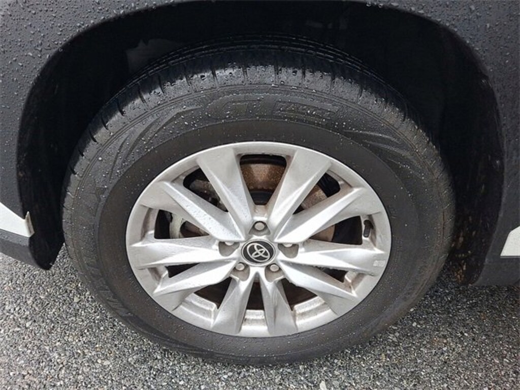 Certified 2022 Toyota Corolla Cross LE SUV