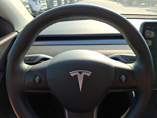 2021 Tesla Model Y Long Range - Photo 19