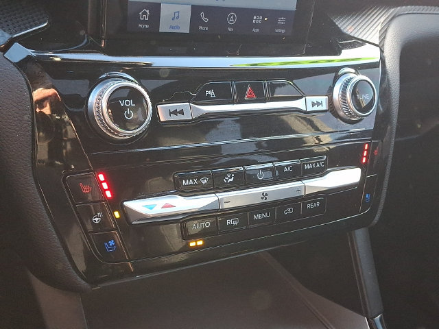 2023 Ford Explorer ST - Photo 17