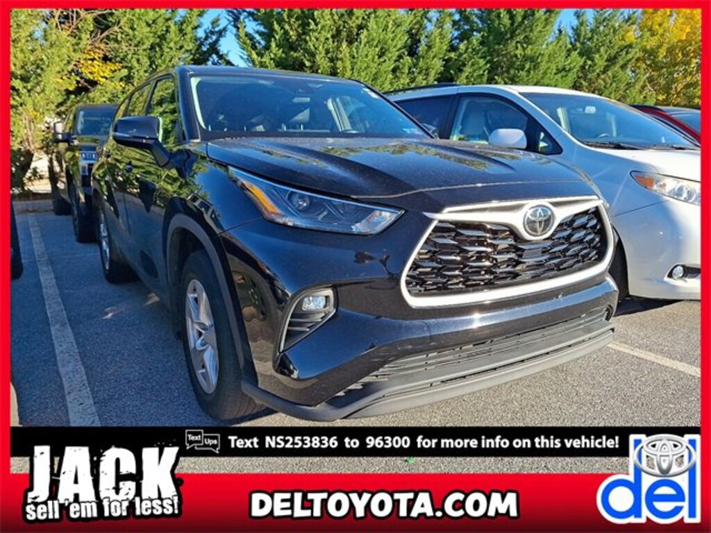Used 2022 Toyota Highlander LE SUV