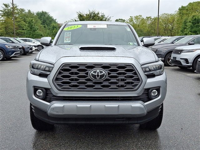 2023 Toyota Tacoma TRD Sport photo 2