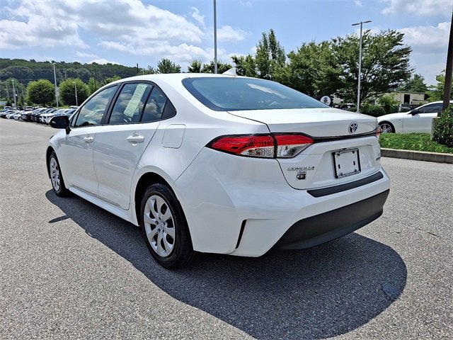 2024 Toyota Corolla Hybrid LE photo 4