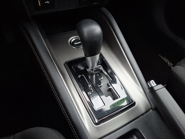 2025 Mitsubishi Outlander Sport ES - Photo 14