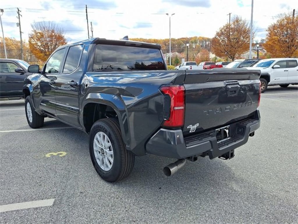 New 2025 Toyota Tacoma SR5 Truck Double Cab