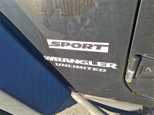 2017 Jeep Wrangler Unlimited Sport photo 2