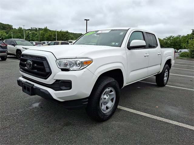 2022 Toyota Tacoma SR photo 3