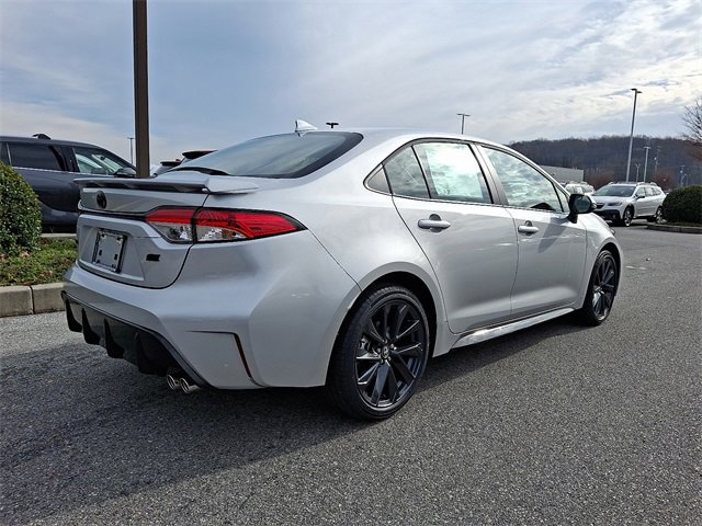 2026 Toyota Corolla SE photo 3