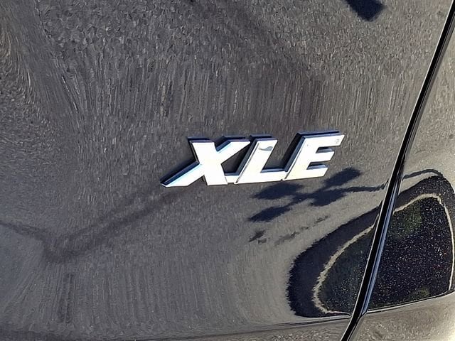 2024 Toyota RAV4 XLE - Photo 30