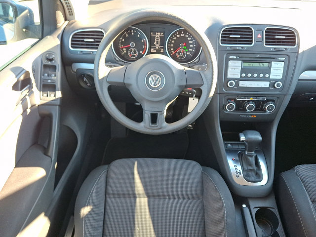 2010 Volkswagen Golf Base - Photo 14
