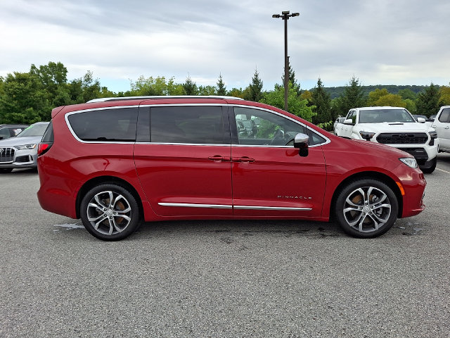 2026 Chrysler Pacifica Pinnacle - Photo 7