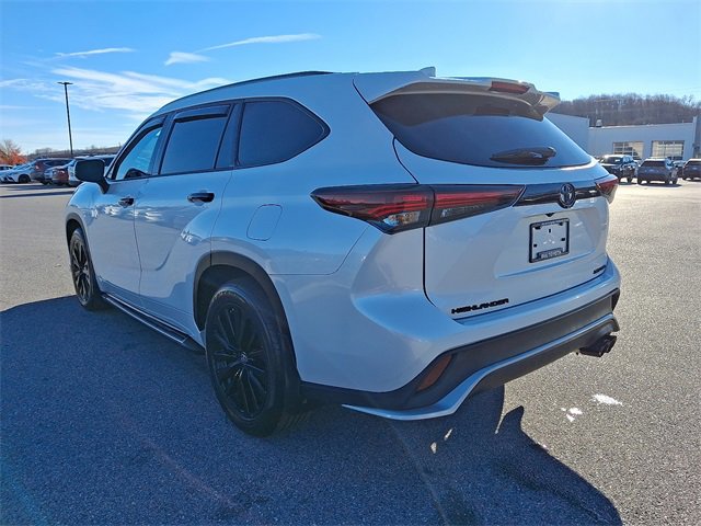 2024 Toyota Highlander XSE photo 4