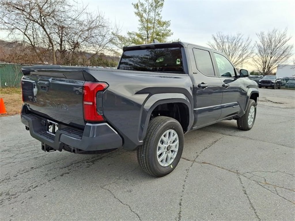 New 2025 Toyota Tacoma SR5 Truck Double Cab